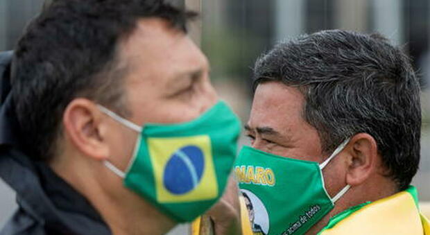 Covid, variante indiana spaventa il Brasile: «Isolati a San Paolo membri di un equipaggio»