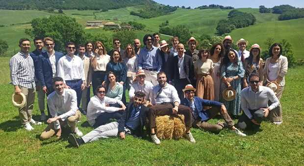 Scuola di innovazione Umbria-Marche: consegnati i primi diplomi agli studenti