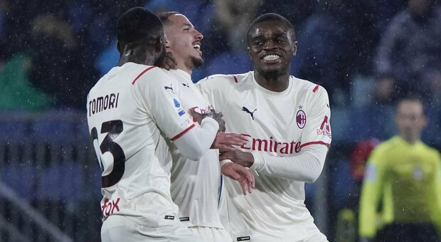 Il Milan vince anche a Cagliari e allunga in vetta: decide Bennacer