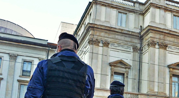 Terrorismo, 22enne espulsa dall'Italia: Aspettava l'okay dall'Isis per un attentato