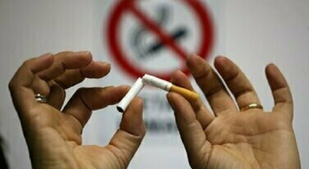 Fumatori, aumenta il prezzo delle sigarette e del tabacco trinciato: 40 centesimi in più per le bionde fai-da-te