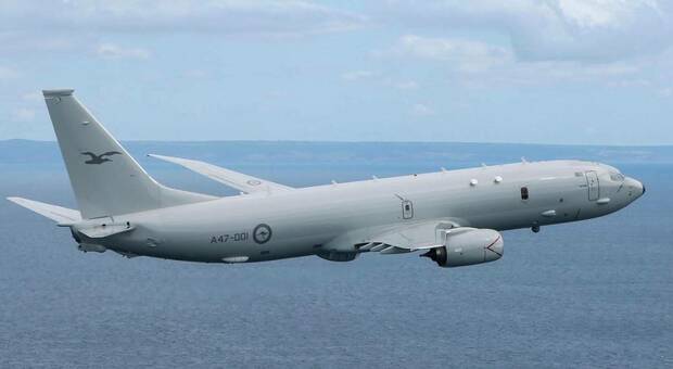 Venti di guerra nel Pacifico, caccia cinese spara razzi contro aereo australiano. Canberra: «Atto pericoloso»