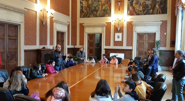 Ancona, niente dad: tutti in Comune a lezione di storia della città