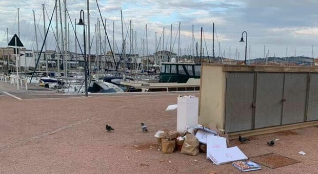 I vandali sono una presenza costante negli stabilimenti balneari di Senigallia