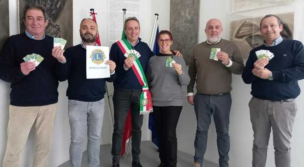 Lions Club dona 1000 euro alla Caritas di Gabicce per Natale