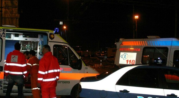 Ancona, la discussione sull'autobus degenera in rissa: quattro ragazze e una ragazzo all'ospedale