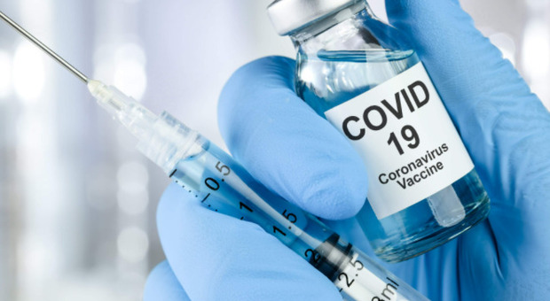 Vendevano vaccini anti Covid, oscurati due siti