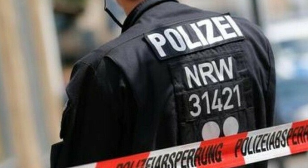Germania, armato di coltello assalta scuola: gravi due ragazze di 13 e 14 anni