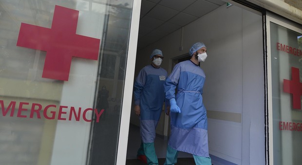 Coronavirus, meno di cento ricoverati nelle Marche e il Covid Hospital svuota i reparti di terapia intensiva