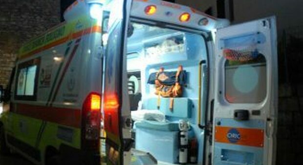 Ambulanza in servizio nelle ore notturne