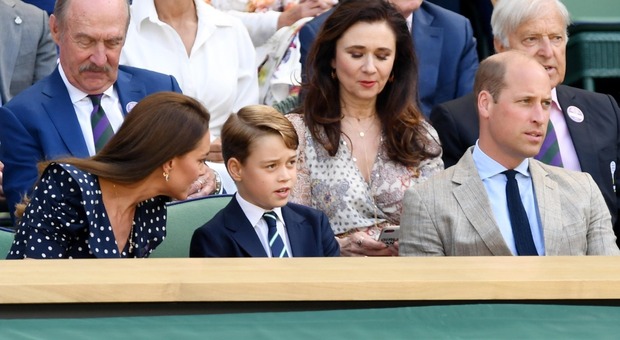 Il piccolo George ha visto la partita di Wimbledon: appassionato di tennis ha commentato col viso ogni mossa dei giocatori