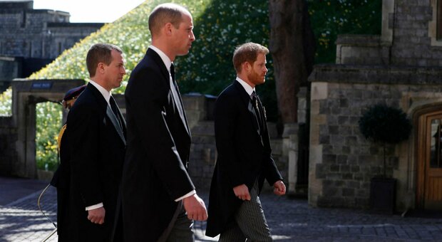 Funerali Filippo, il "miracolo" del principe: William e Harry tornano a parlarsi dopo la cerimonia