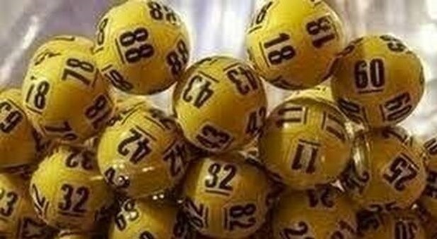 La dea bendata bacia Montegranaro: ignoto giocatore vince 25mila euro al Lotto