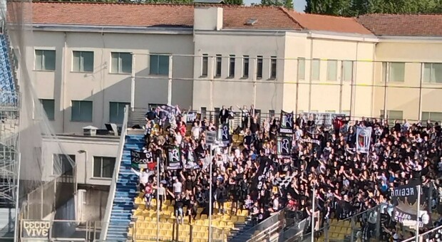 I tifosi dell'Ascoli a Parma