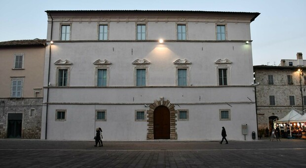Palazzo Panichi sede del museo archeologico e della Soprintendenza Marche Sud