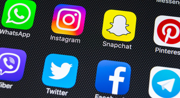 Le scuole di Seattle denunciano i Social Media: «Tik Tok, Instagram e Facebook responsabili di molte patologie dei ragazzi»