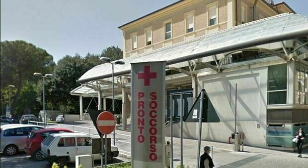 Emergenza medici a Marche Nord, gara da 13 milioni per le cooperative. Gravi carenze in pronto soccorso e pediatria