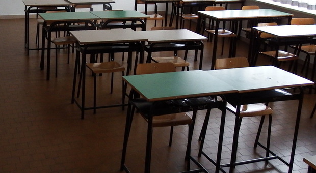 Pesaro, mancano spazi a scuola e sui bus: ipotesi orari scaglionati o istituti chiusi a turno