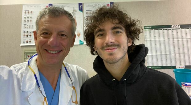 Il dottor Raffaele Pascarella (Ospedali Riuniti): «Dopo Rossi, Bagnaia. Sì, sono il chirurgo dei super campioni»