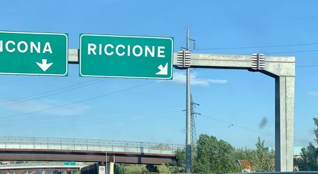 Lavori in autostrada A14, chiuso il tratto Rimini-Riccione: ecco giorno e orari