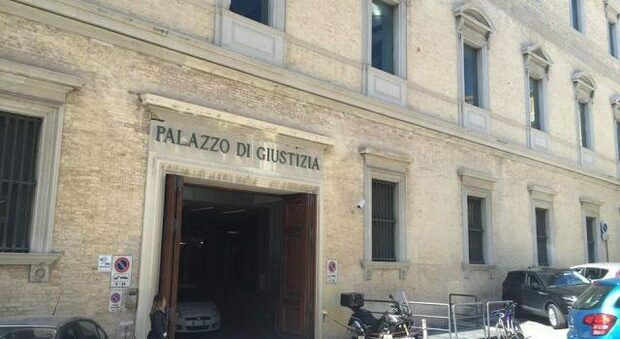 Ancona, chiede il suicidio assistito, i giudici all'Asur: «Condizioni da verificare»