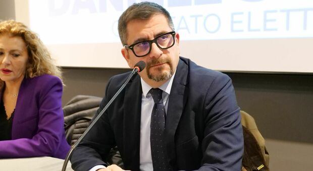Elezioni Ancona, Daniele Silvetti è l'anti Ida Simonella: «Io sindaco a tempo pieno: se vinco, mi dimetto dal Parco del Conero»