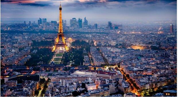 Metti un weekend a Parigi: da maggio i voli dal Sanzio