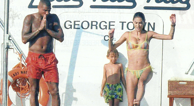 Melissa Satta in vacanza con Kevin Boateng e il figlio Maddox (Chi)