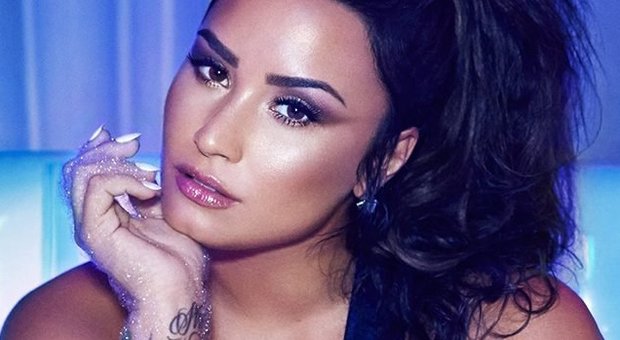 Demi Lovato ricoverata in gravi condizioni a Hollywood per un'overdose da eroina