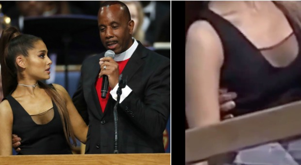 Il pastore «palpa» il seno di Ariana Grande durante i funerali di Aretha Franklin