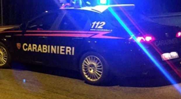 Ancona, ubriaca minaccia, sputa e manda all'ospedale due carabinieri