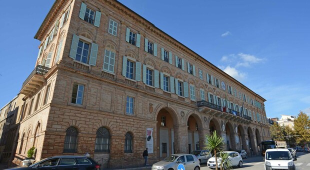 Palazzo Sforza, sede del Comune