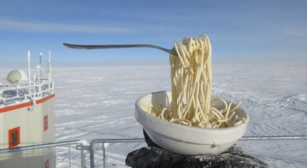 In Antartide gli spaghetti congelano subito...
