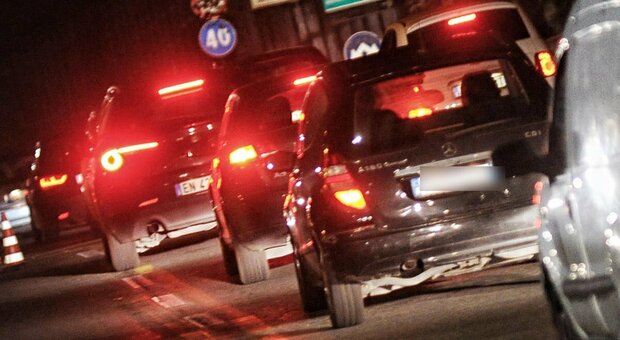 Roma, incidente a Corso Francia: con lo scooter contromano centra un'auto, morto 37enne