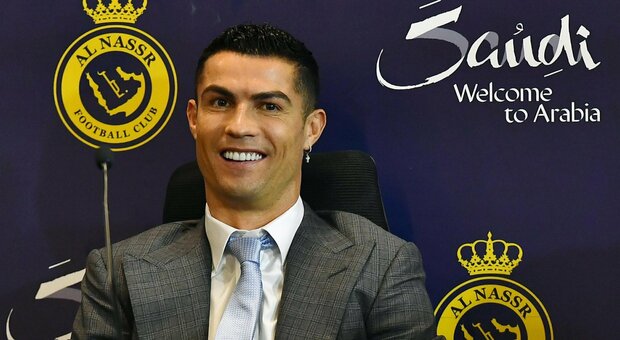 Cristiano Ronaldo, la presentazione all'Al-Nassr: «Farò crescere questo Paese, non solo il calcio»