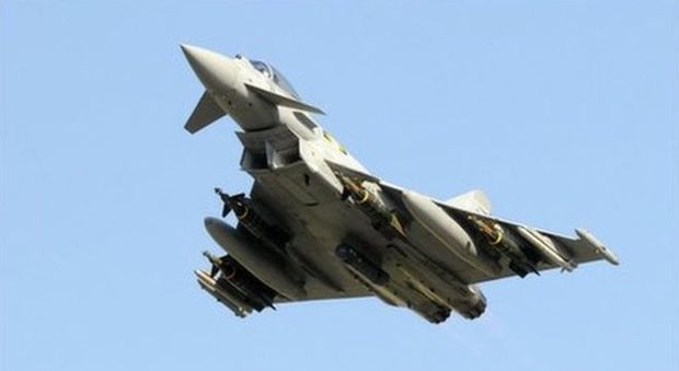 Scozia, due aerei russi superano i confini: si alzano i caccia della Raf