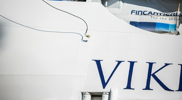 Varata ad Ancona la Neptune, nuova nave da crociera di Fincantieri per la società armatrice Viking. Ha anche una grotta della neve