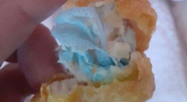 Mascherina nella crocchetta di pollo del McDonald's, bimba di 6 anni rischia di soffocare
