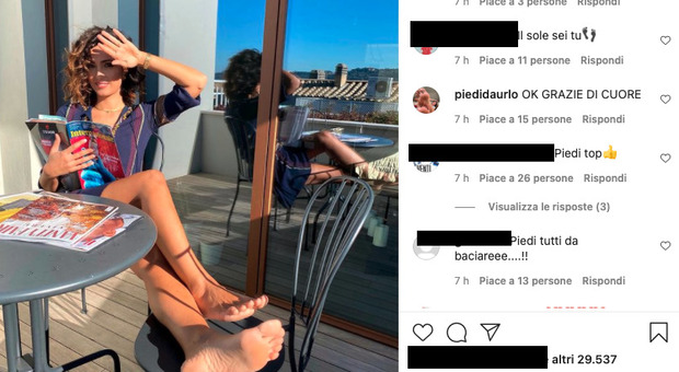 Caterina Balivo al tavolino, la foto su Instagram: fan «scatenati» per un piccolo particolare