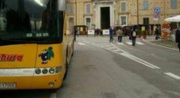 Loreto da marzo attiverà la tassa di soggiorno: «Finanzierà i bus gratuiti per la costa»