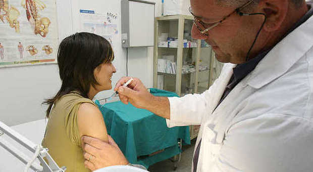 Influenza, pronti i tre vaccini per la campagna di profilassi