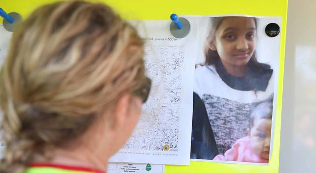 Brescia, bambina autistica dispersa nei boschi: ricerche senza sosta con l'elicottero, ma non si trova