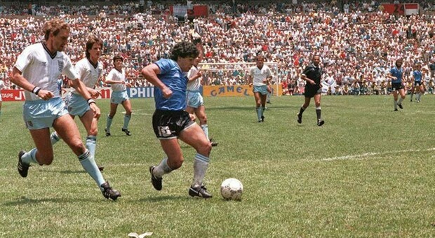 Maradona, 35 anni fa il "gol del secolo" all'Inghilterra