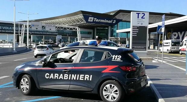 Passava la droga agli informatori: ex carabiniere di Senigallia arrestato dai colleghi in Spagna
