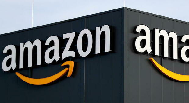Amazon, in Italia 3.000 posti di lavoro a tempo indeterminato nel 2021: al via a due nuovi centri di distribuzione