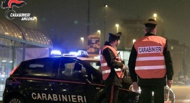Raggiri, abusi alcolici e infrazioni al volante: l'attività a tutto campo dei carabinieri di Ancona