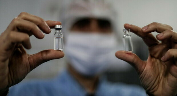 Covid, l'Oms ottimista: «C'è speranza per il vaccino entro la fine di quest'anno»