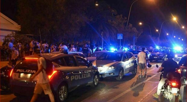 Incidente a Pescara, due giovani travolti da un'auto dopo la discoteca: ricoverati in ospedale