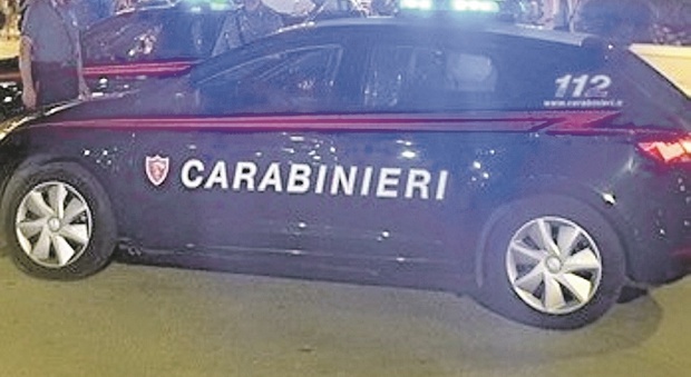La fuga in furgone dei ladri in tuta da operai: carabinieri speronati e poi l'arresto