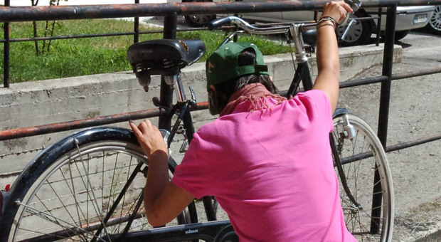 Furto di bicicletta, immagine di archivio